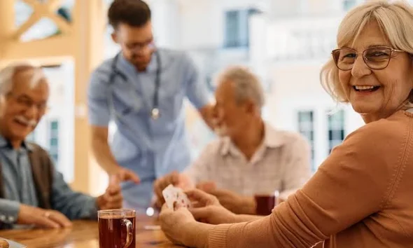 6 Supportive Ways to Help a Loved One Transition to the Assisted Living Lifestyle 